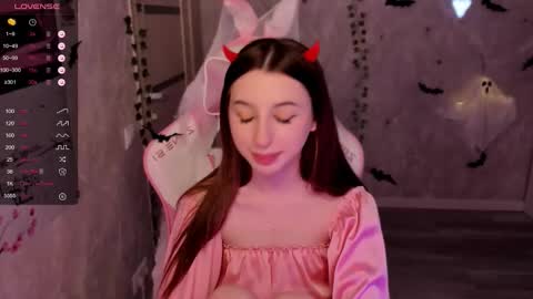       online show from October 13, 6:43 pm