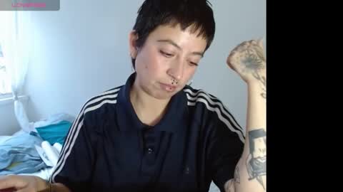 Poly online show from February 18, 10:47 pm