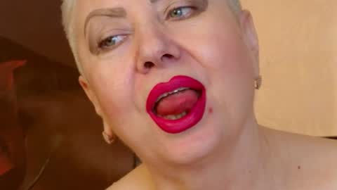 LADY POSH online show from October 9, 9:52 pm