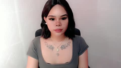 MAXXINE online show from January 25, 9:25 pm