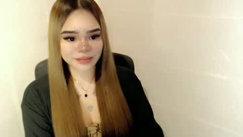 MAXXINE online show from March 3, 7:25 am