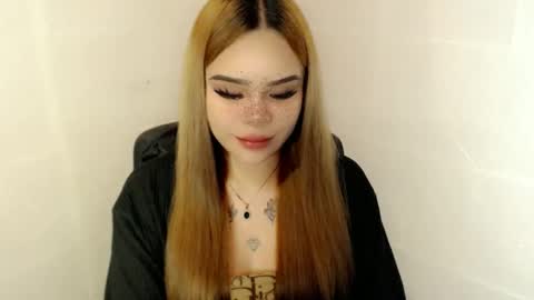 MAXXINE online show from October 11, 3:11 am