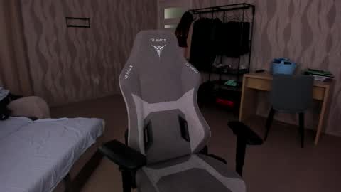 preety_niki online show from November 23, 4:04 am