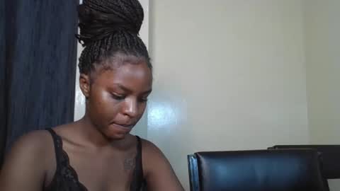 Bad gurl Riri online show from November 24, 6:15 am