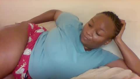 Prettie diva online show from February 16, 1:00 pm