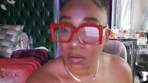 Yasmine pretty online show from June 23, 7:12 pm
