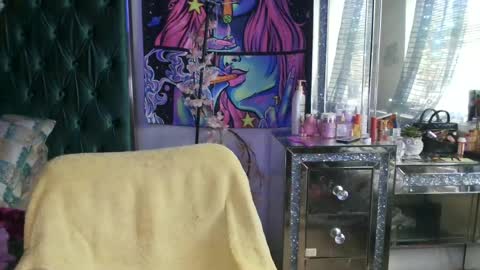 Yasmine pretty online show from June 22, 7:11 pm