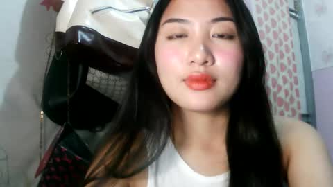 pretty_am online show from January 17, 3:19 pm