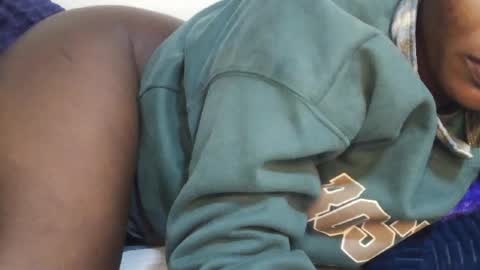 pretty_ass07 online show from July 31, 6:42 pm