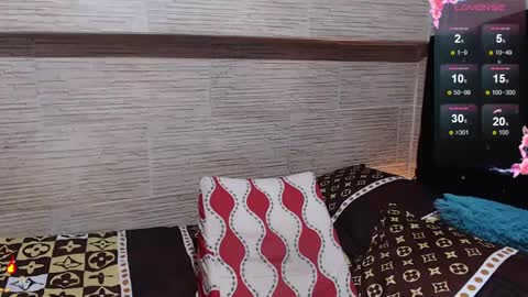 pretty_cristal22 online show from October 7, 1:10 am