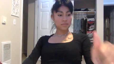 pretty_girl828687 online show from December 22, 2:04 am