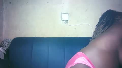 pretty_milan online show from February 15, 2:49 pm