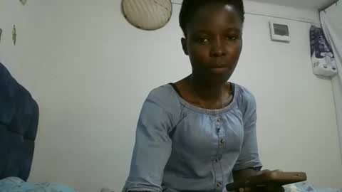 pretty_petite_ebony online show from November 22, 9:50 pm