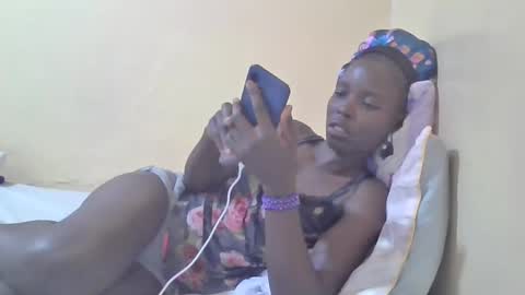 pretty_petite_ebony online show from January 23, 7:07 pm