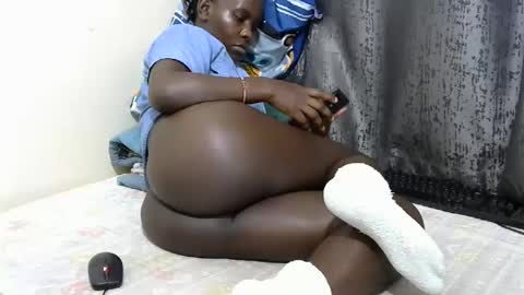 pretty_sheanna online show from March 6, 9:31 pm