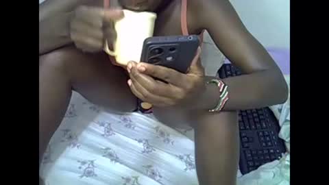 prettyalma online show from March 9, 6:00 pm