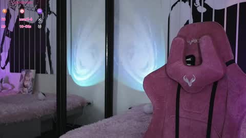 Violet online show from February 17, 10:51 am