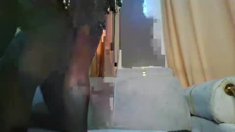 prettydulce online show from December 1, 2:53 pm