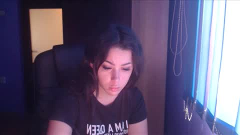 prettyjulliette online show from February 2, 10:13 am