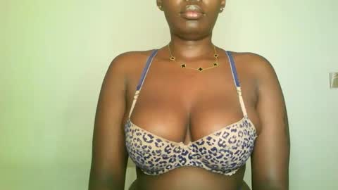 prettyvishy online show from February 18, 3:21 am