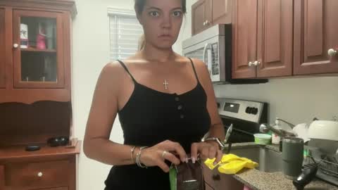 prettyyykittyyy22 online show from November 13, 5:56 pm