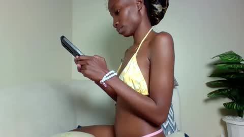PRETY online show from May 20, 2:58 pm