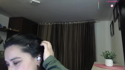 princesakelly online show from October 17, 8:06 am