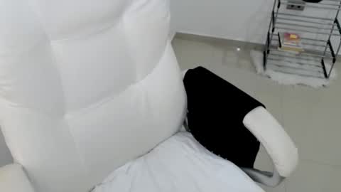 valery dollx online show from March 1, 10:42 pm