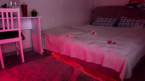 Kristina online show from October 2, 2:00 pm