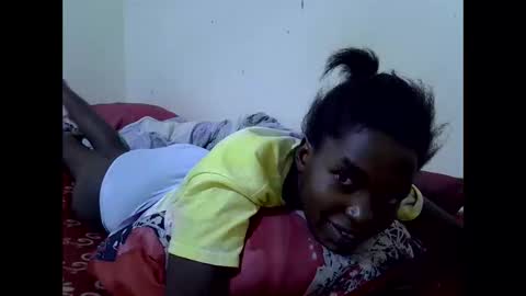 princess_scovia online show from May 27, 5:59 am