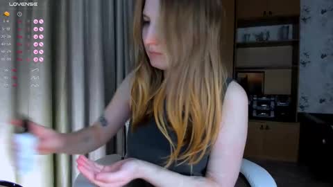 princessaalicc online show from October 16, 3:14 pm