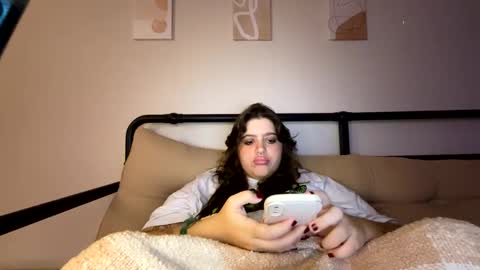 princessviccxo online show from October 15, 6:05 am