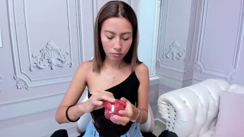   online show from January 29, 1:07 pm