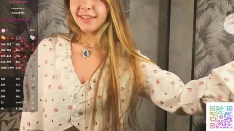 Hina online show from May 9, 4:53 pm