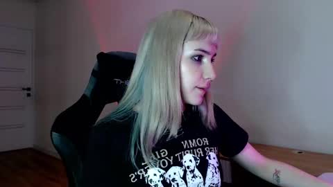 18 y.o online show from February 19, 7:38 pm