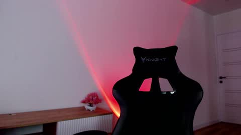 18 y.o online show from March 3, 2:42 pm