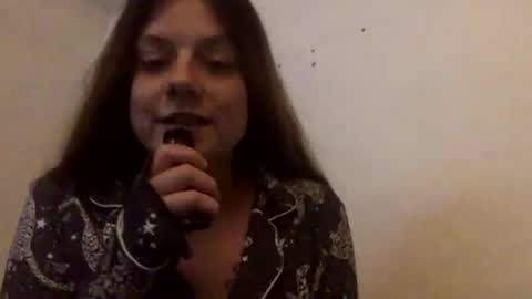 princesssnowflk84 online show from August 2, 4:15 am