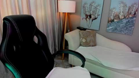 Priya Rose online show from September 30, 8:57 pm