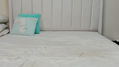 proudafricaka online show from April 17, 2:13 am