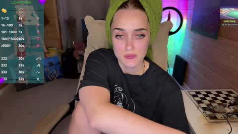 Queen of Pain online show from December 15, 7:21 pm