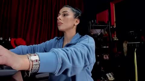 MissPuffyLove online show from February 2, 7:35 pm