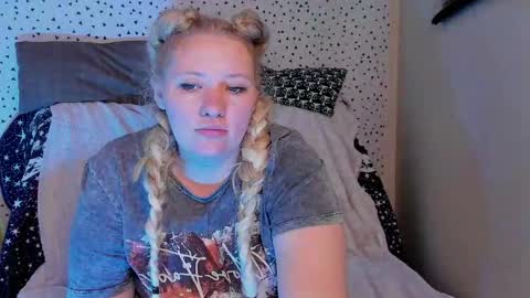 puffybun online show from February 22, 9:16 pm