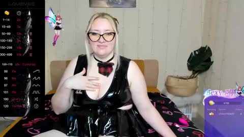 puffybun online show from March 9, 1:14 am