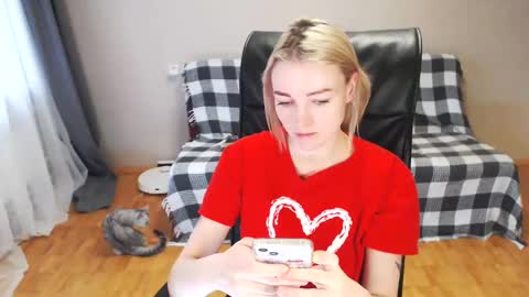 Polly online show from February 16, 5:15 am