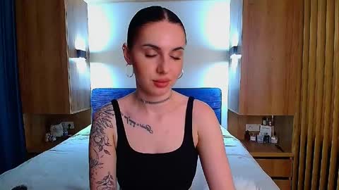 Julia online show from June 4, 5:06 pm