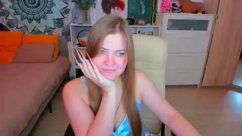 Miss Hanna online show from November 3, 4:22 pm