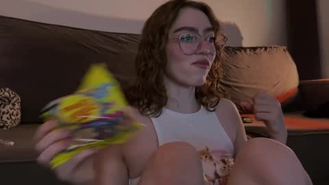 Marie online show from December 22, 10:25 pm