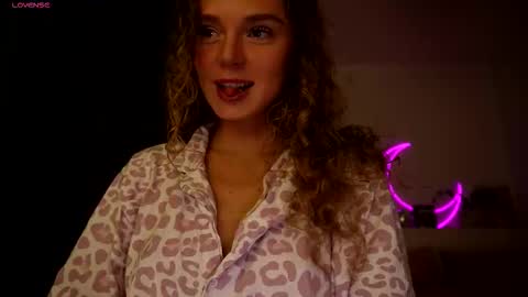 Sasha  wait you here 6 of November. will celebrate my B- day online show from September 10, 5:13 pm