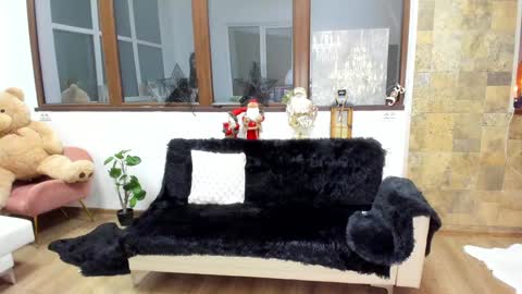 Andreea online show from January 4, 6:51 pm