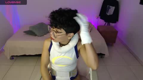 Izumi online show from April 25, 9:45 am